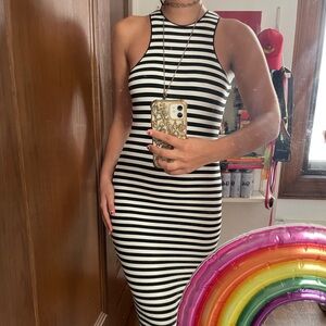 Zara stretch knit midi dress 🧛🏽 black and white striped size S